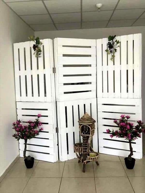 15 Diy Room Dividers To Style Organize And Conquer Your Space - Diy Room Dividers With Pallets