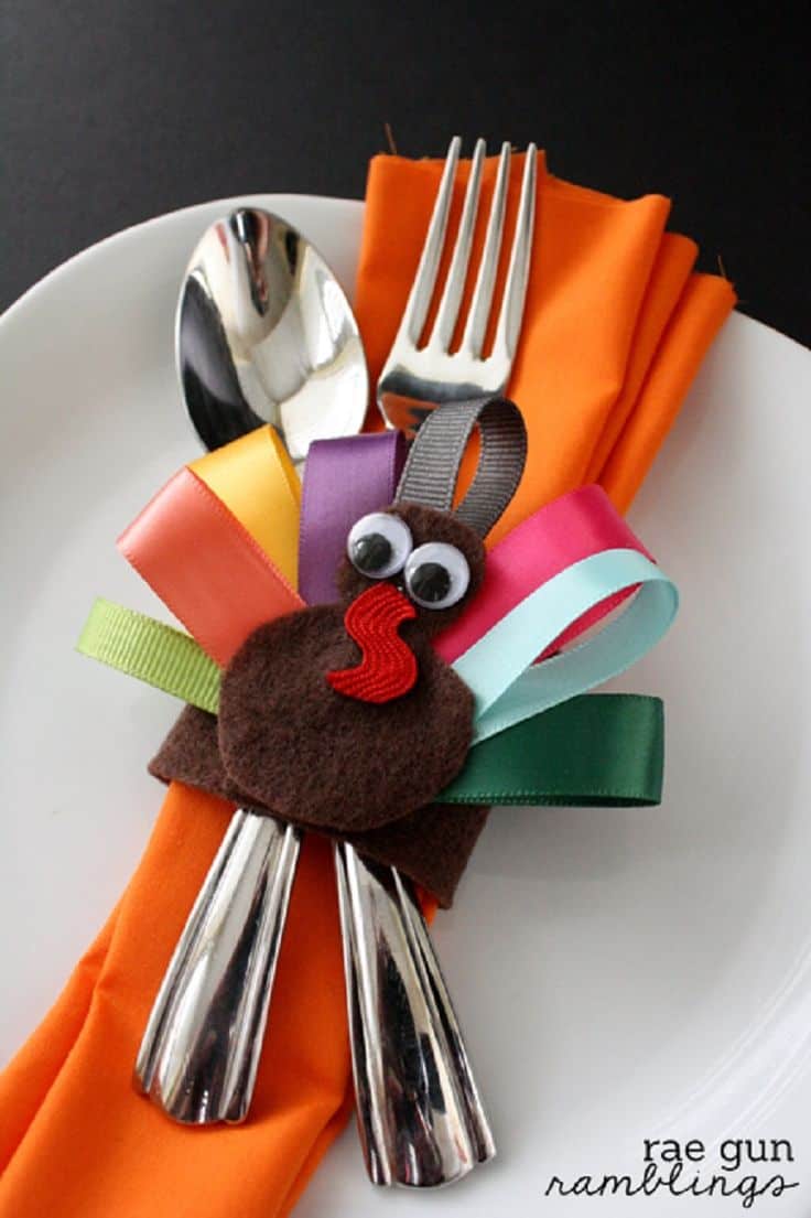 Turkey Napkin Rings - DIY Thanksgiving Project