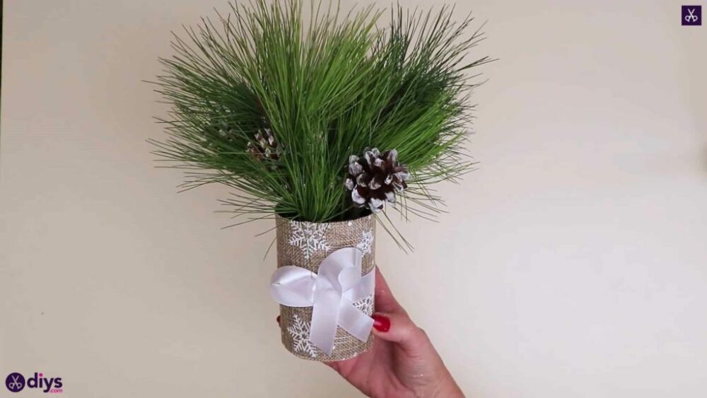 Easy diy christmas gifts for her table ornament