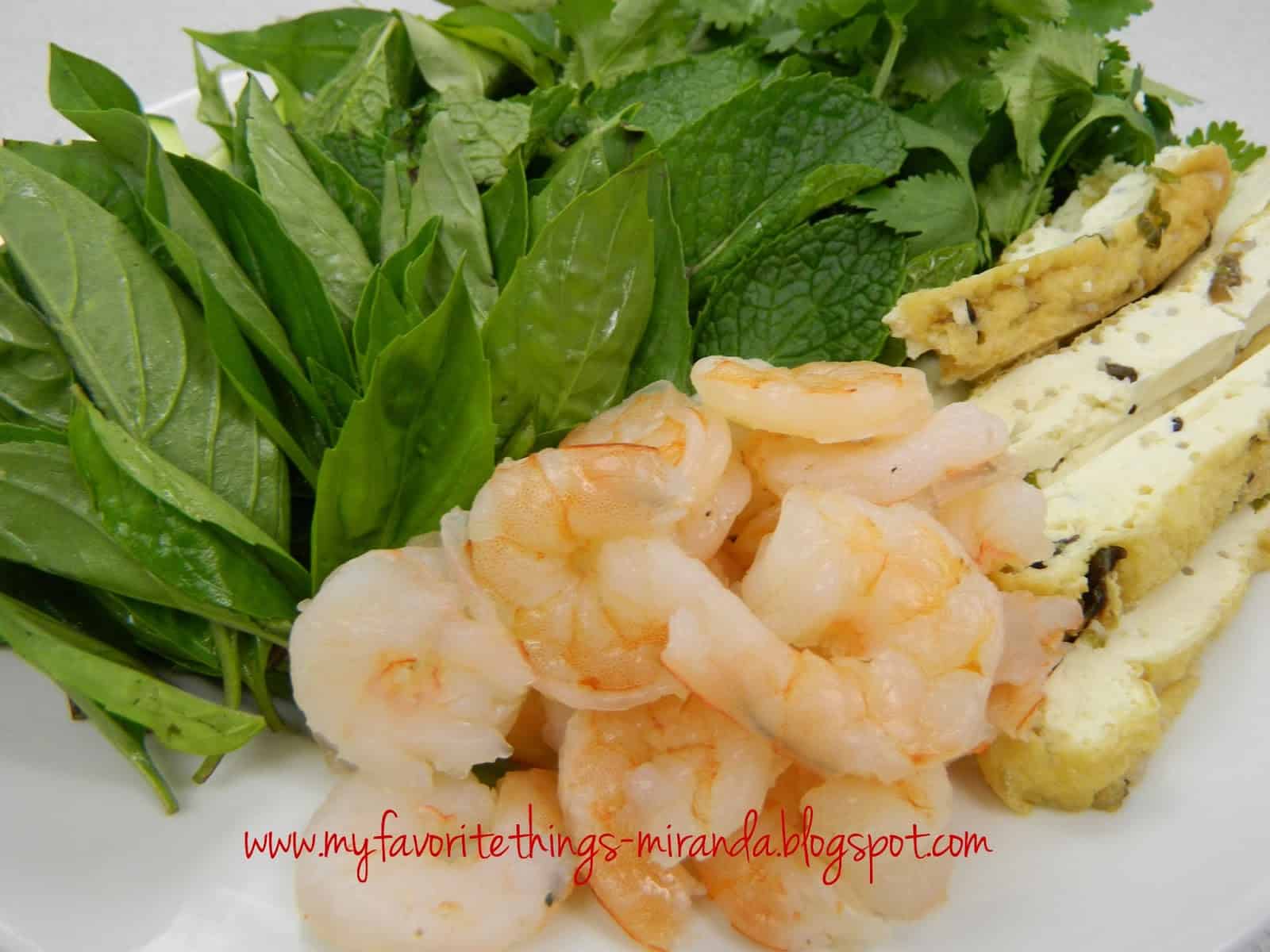 Mint, shrimp, and tofu rolls