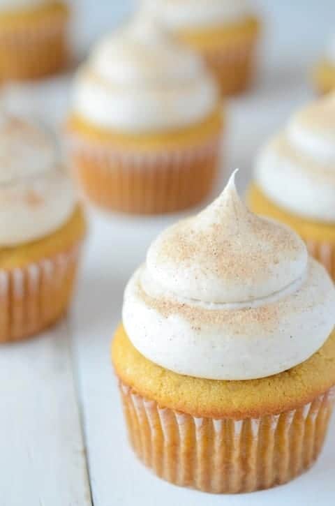 Pumpkin maple cupcakes with cinnamon cream cheese frosting