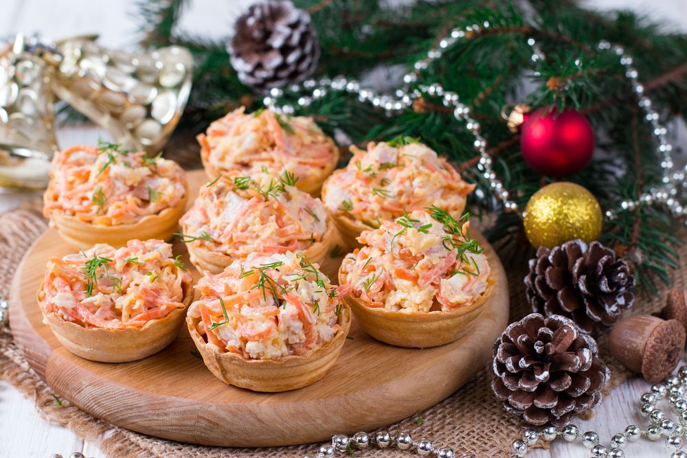Tartlets with salad christmas appetizer plates