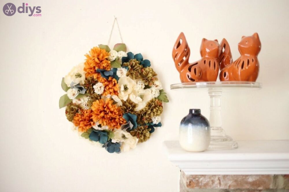 Thanksgiving Yard Decorations - Fall Wall Floral Arrangement