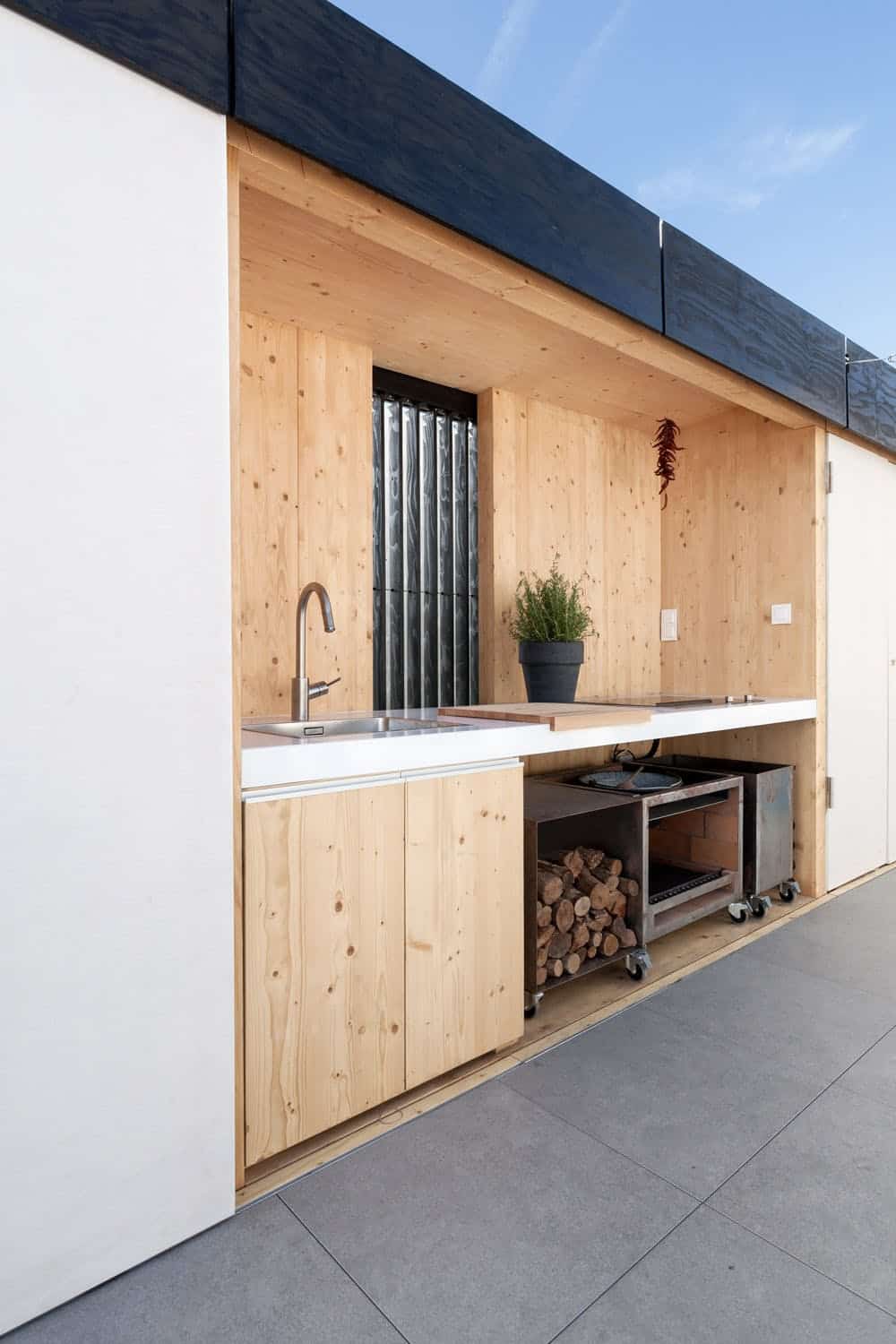 Diy modern outdoor kitchen