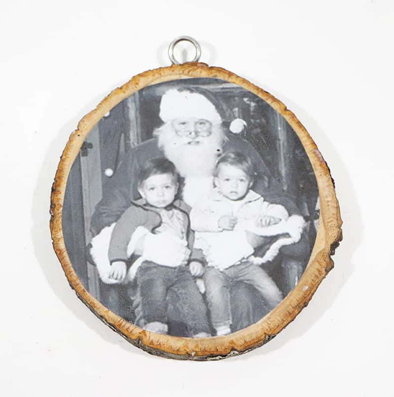 Diy wood slice ornament glue