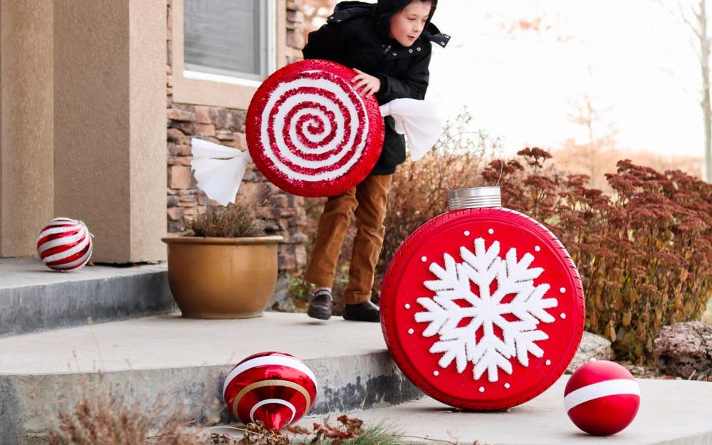 Tire ornaments front yard diy outdoor christmas decorations