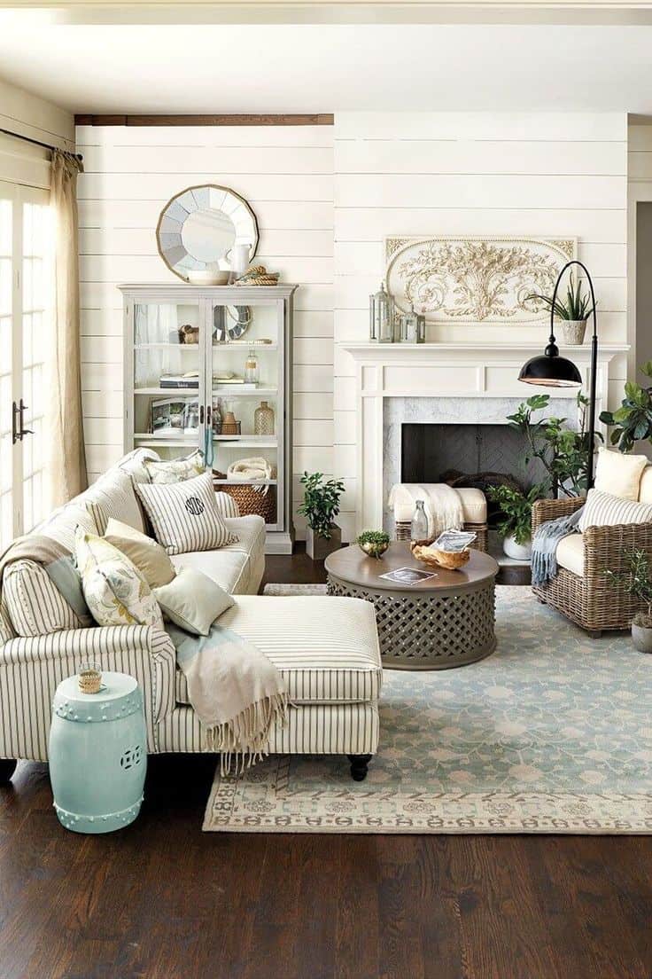 15 Of The Best Farmhouse Style Wall Colors To Use   Cream Wall Farmhouse Living Room 