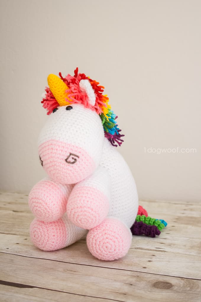 Amugurumi crocheted unicorn