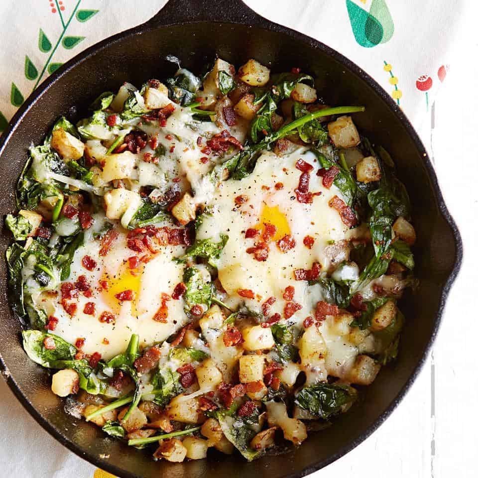 Spinach and cheese breakfast skillet