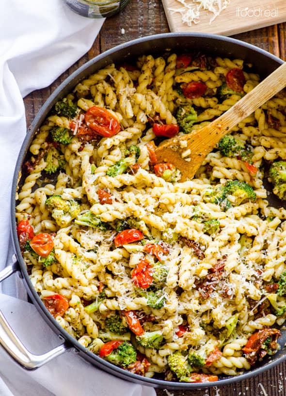 Top skillet healthy pesto tomato broccoli pasta recipe