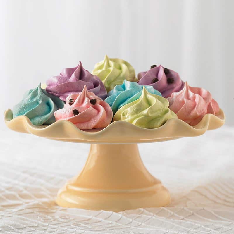Colorful meringue cookies