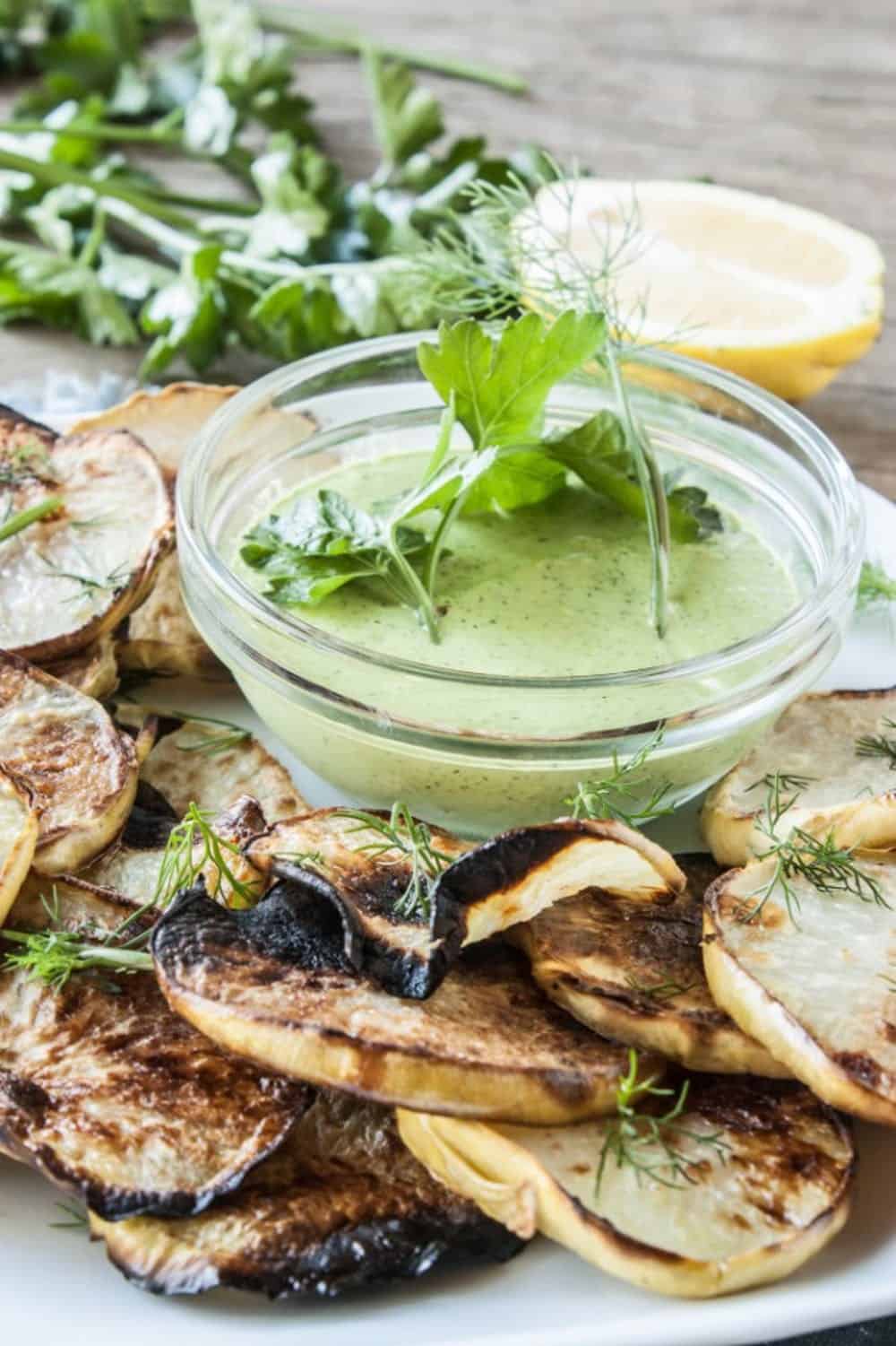 Kohlrabi chips with ranch dip