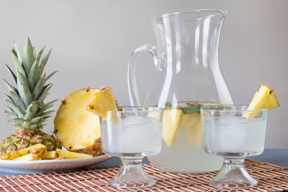 Pineapple sage gimlet - Gin Spring Cocktails
