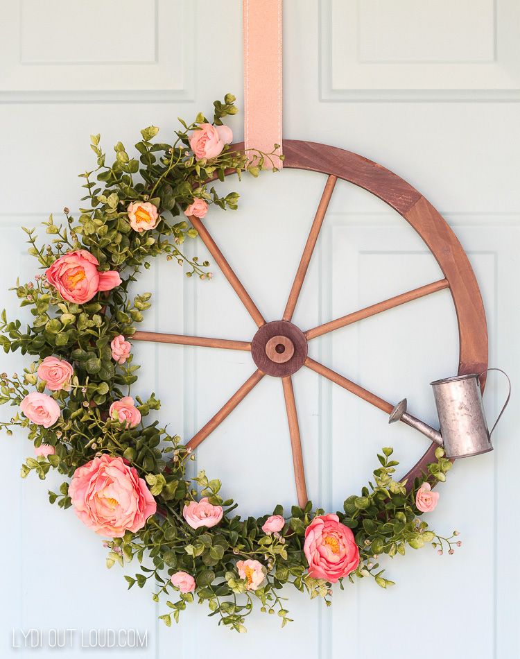 Wagon Wheel - DIY Flower Wreath Tutorial