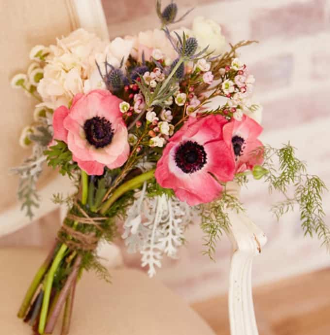 15 Wedding Bouquets You Can DIY Yourself!