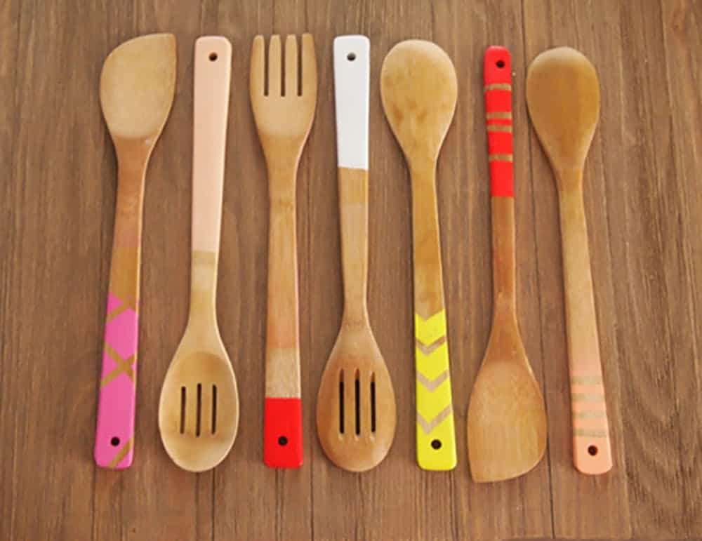 Negative space geometric patterned serving spoons