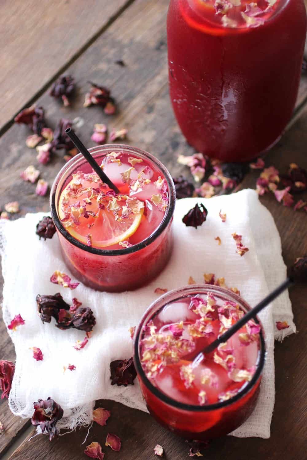 Hibiscus and rose iced tea