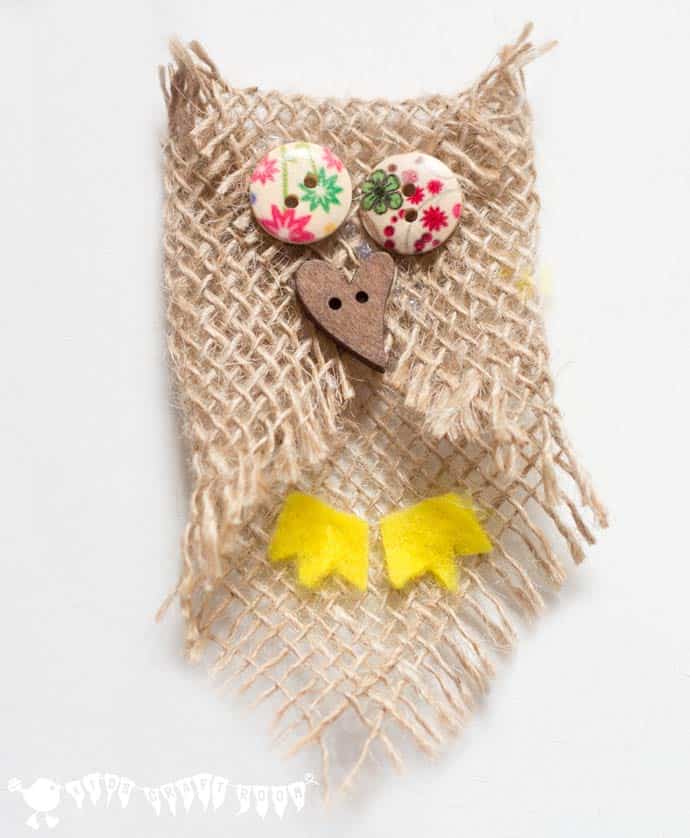 Burlap and button owl craft