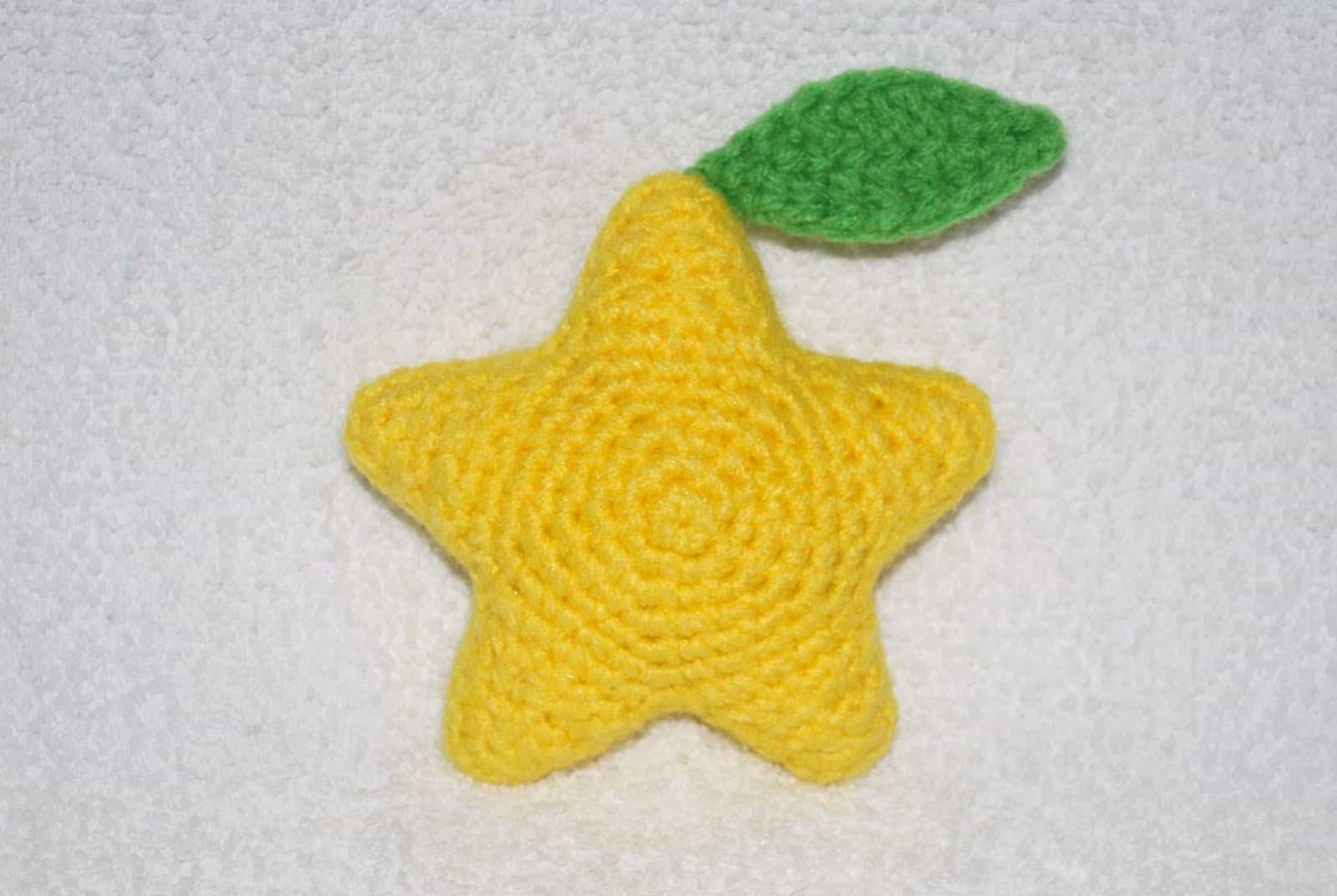 Crocheted praopu fruit