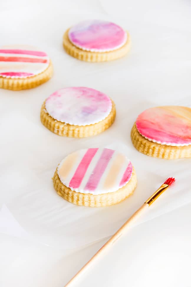 Paintable watercolour sugar cookies