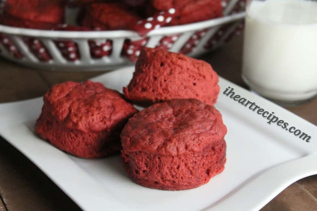 Red velvet biscuits