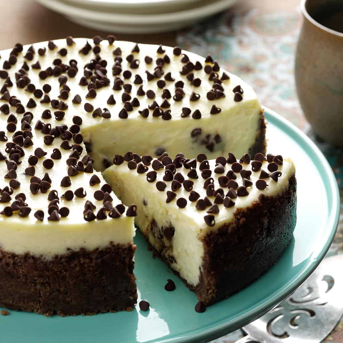 Chocolate chip cookie dough cheesecake