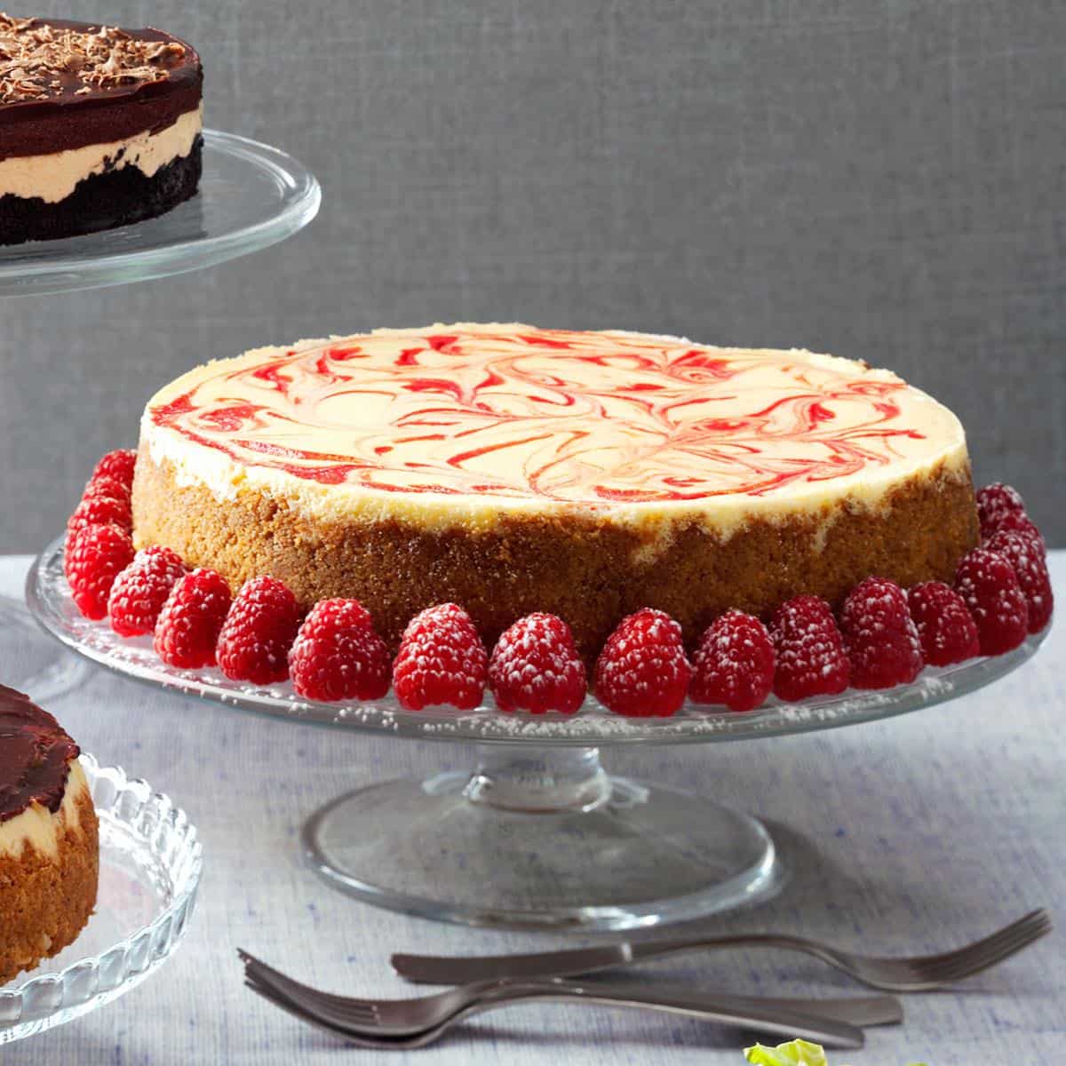 Swirled raspberry and white chocolate cheesecake