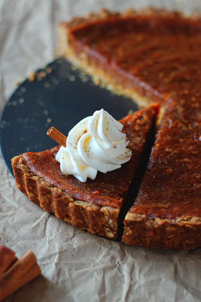 Rustic vegan pumpkin pie