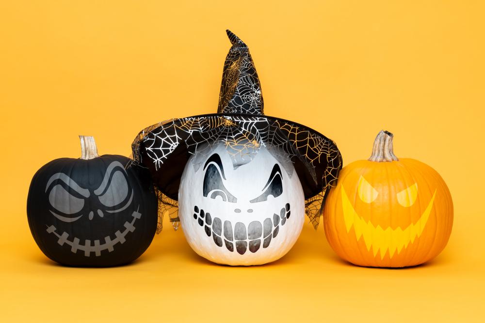 Pumpkin Decorating with Flowers | Bouqs Blog