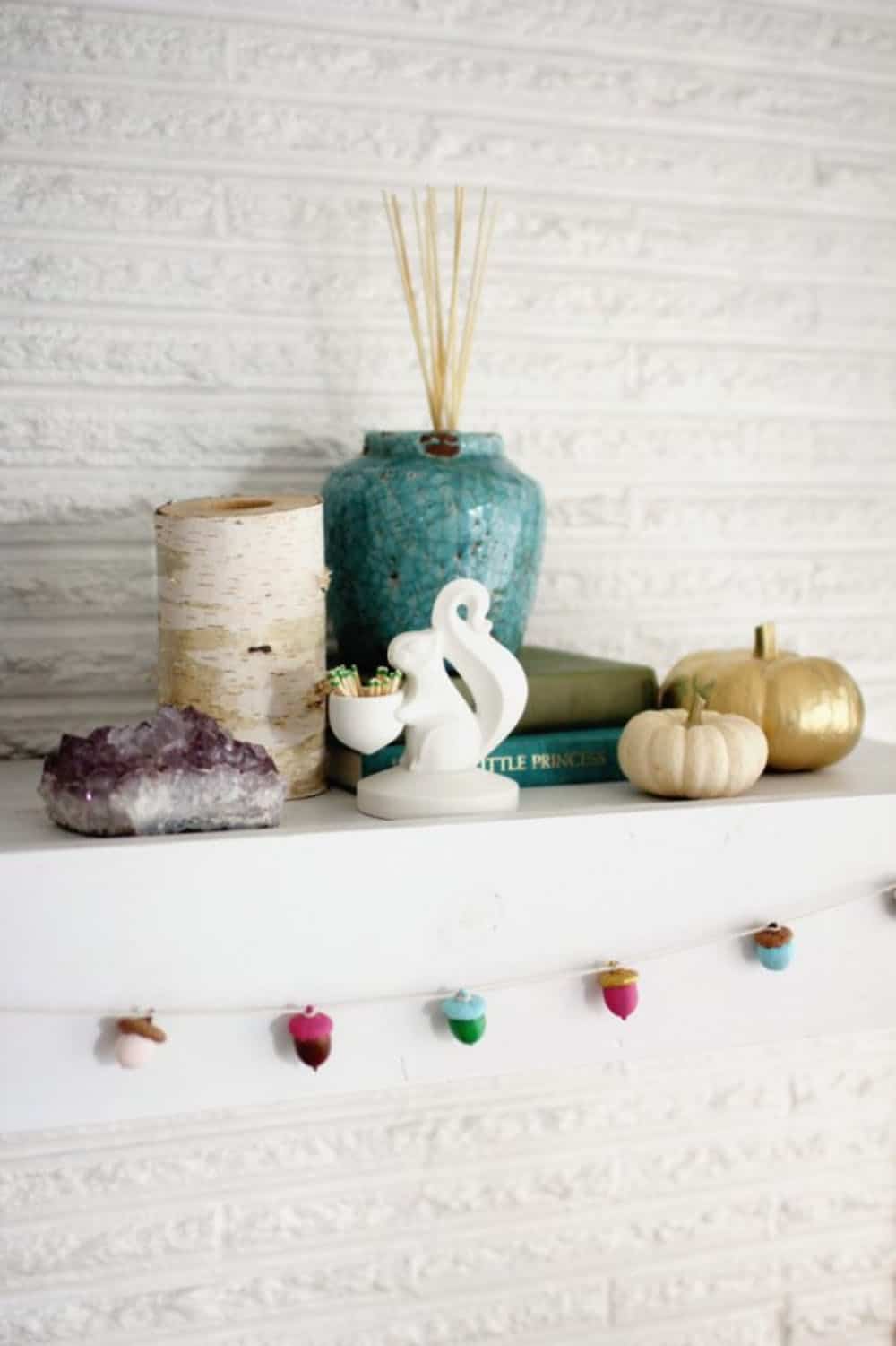  Painted Acorn Garland - Thanksgiving Decoration