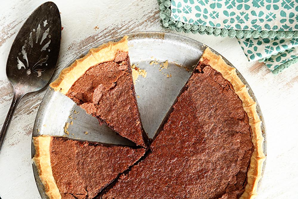Chocolate chess pie easy thanksgiving desserts