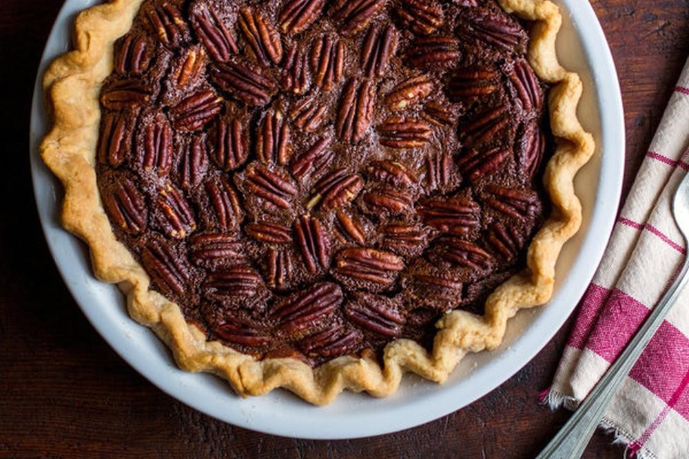 Chocolate pecan pie thanksgiving desserts