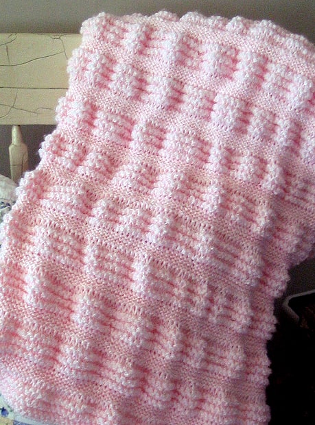NEW BEAUTIFUL HAND KNITTED LINED PINK BABY BLANKET 