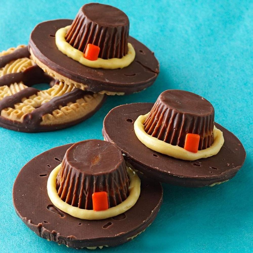 Pilgrim hat cookies thanksgiving dessert ideas 