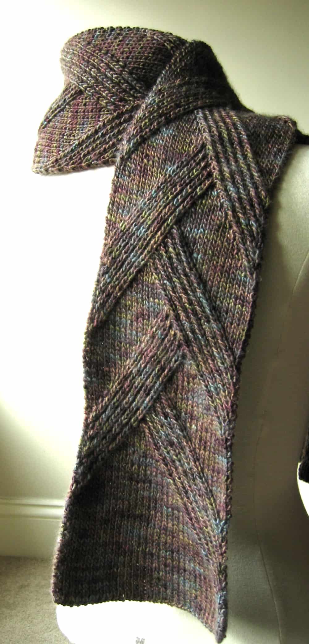 best scarf pattern for variegated yarn