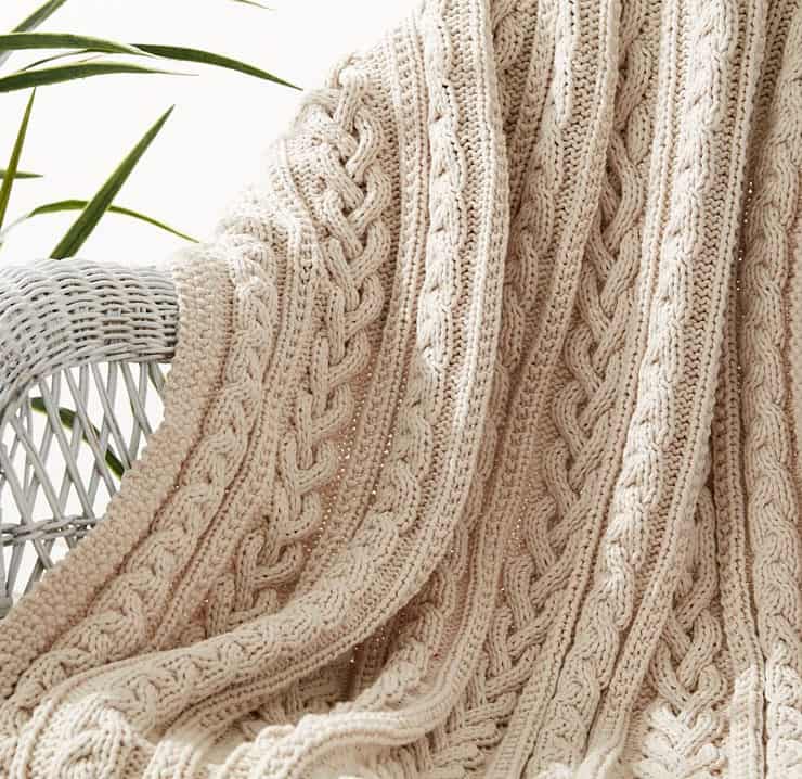 Braided cables knit throw