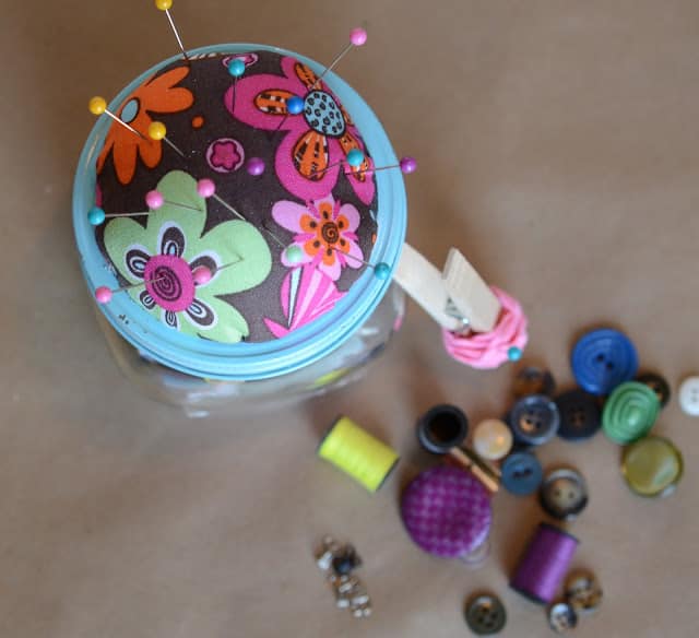 Diy pin cushion and sewing kit