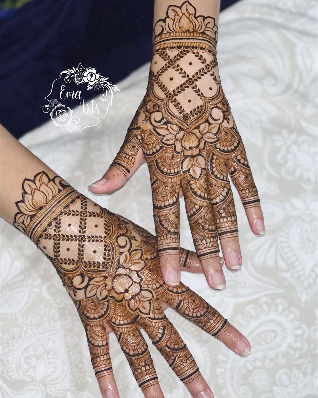 Golden Henna Design