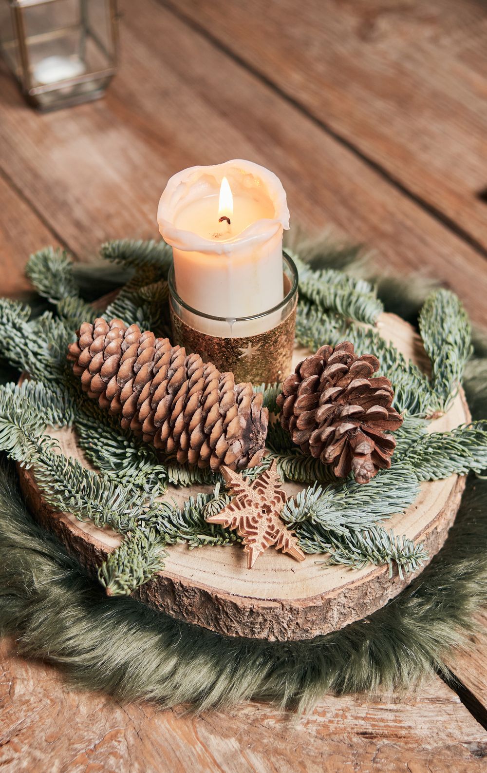 Natural christmas decorations forest themed table centerpiece