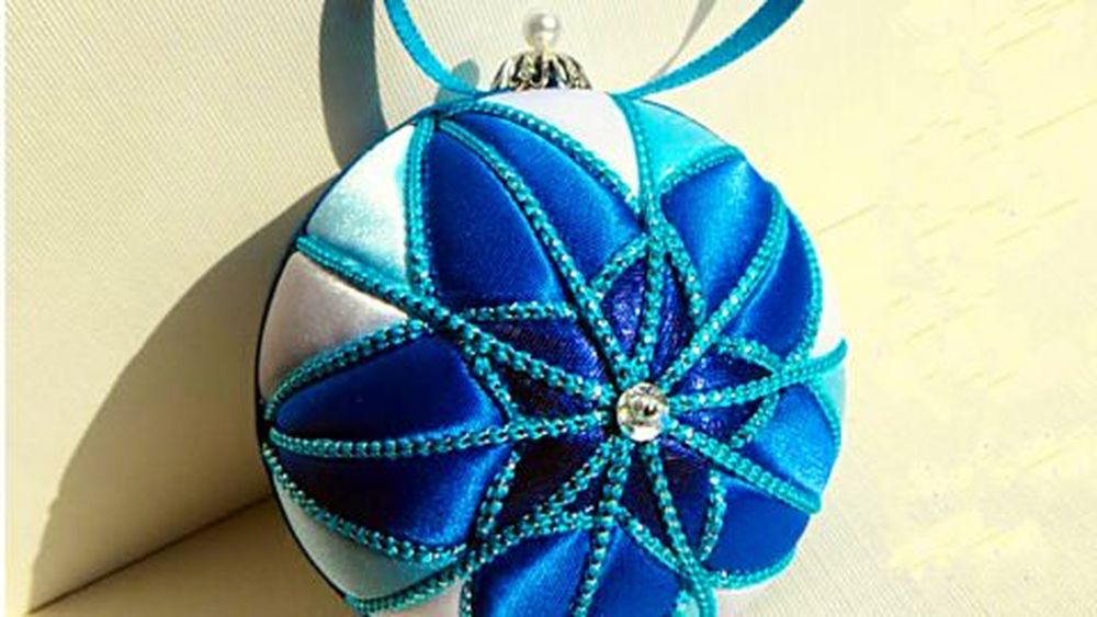 No sew blue and silver christmas decorations 