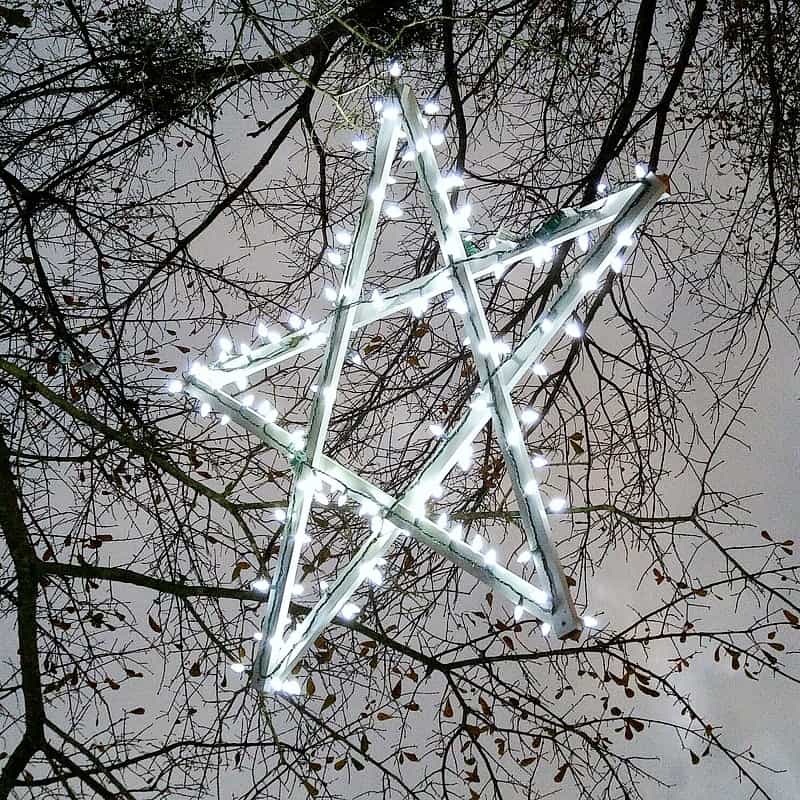 Outdoor wooden lighted stars