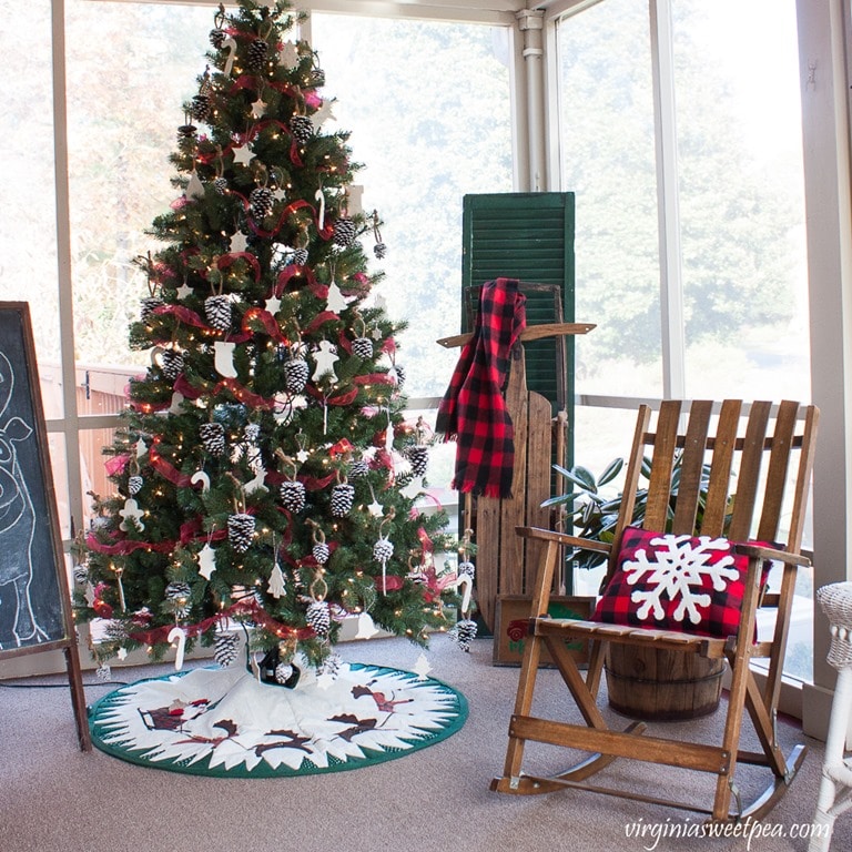 Christmas Porch Ideas - Sledge and Tree