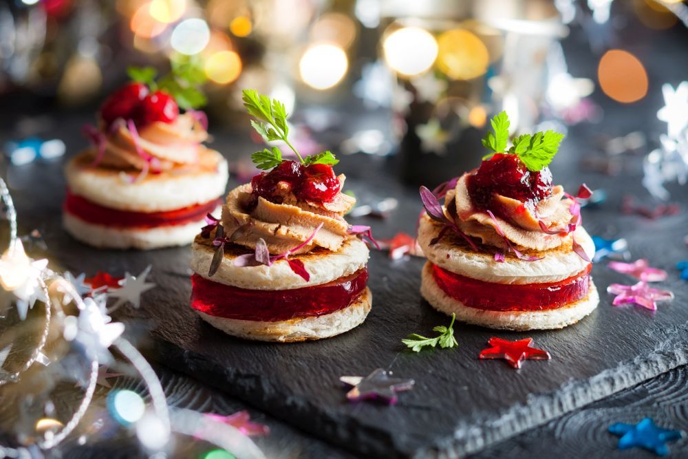 25 Christmas Party Food Ideas That You'll Want to Have Early