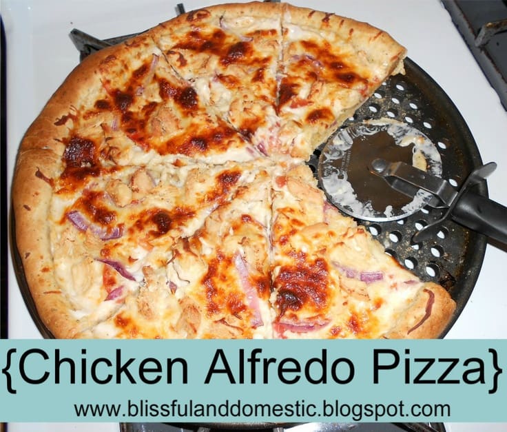 Chicken alfredo pizza