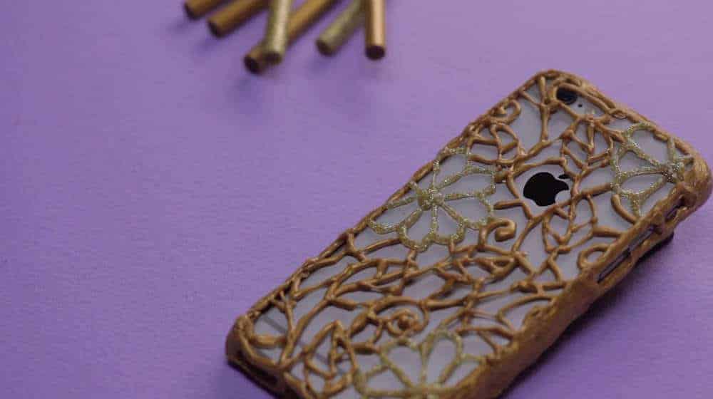 Custom hot glue phone case