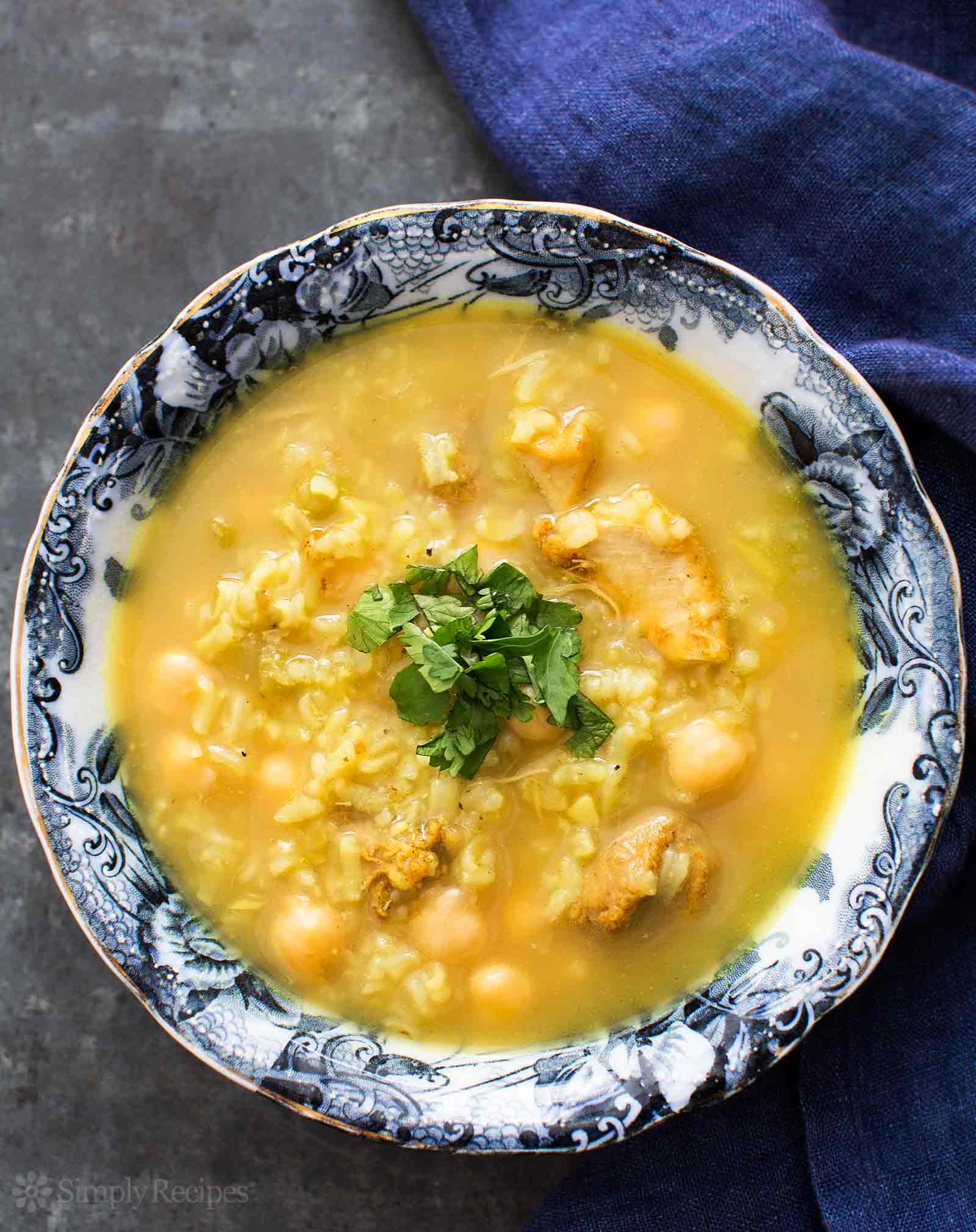 Lemon chicken and chickpea soup