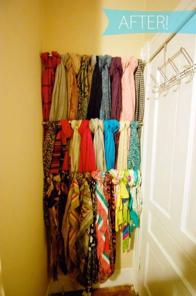 Simple scarf rack