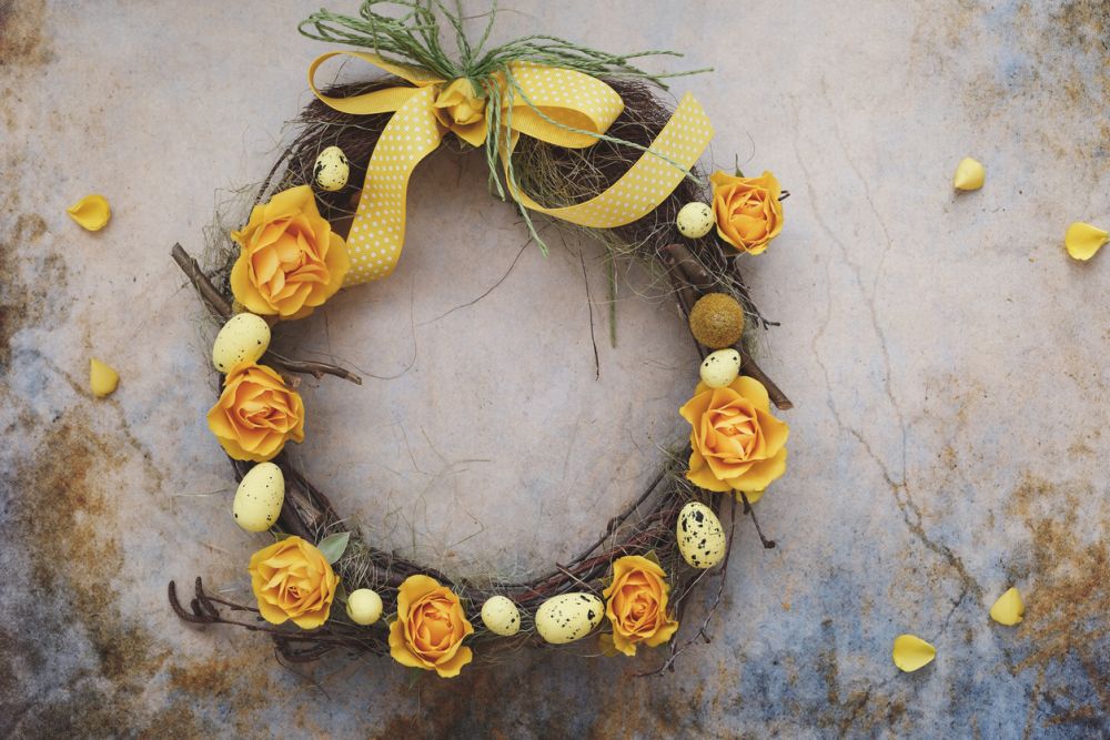 Yellow Roses and Speckled Eggs - Easter Egg Wreath DIY