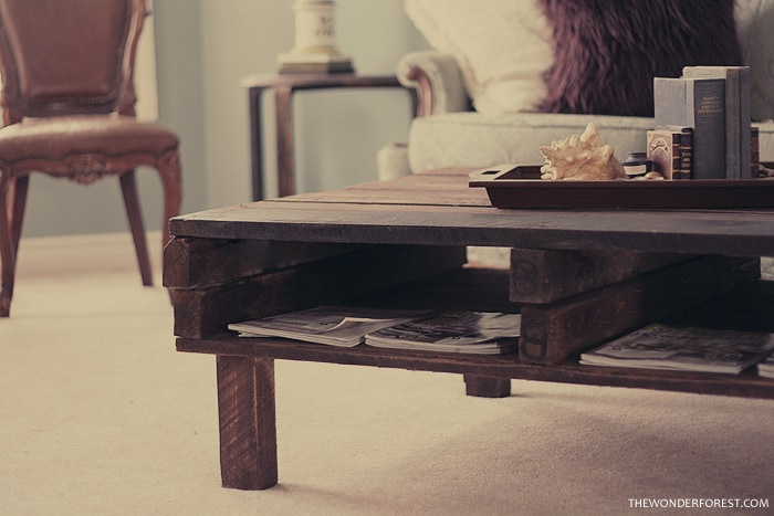 Diy rustic pallet coffee table