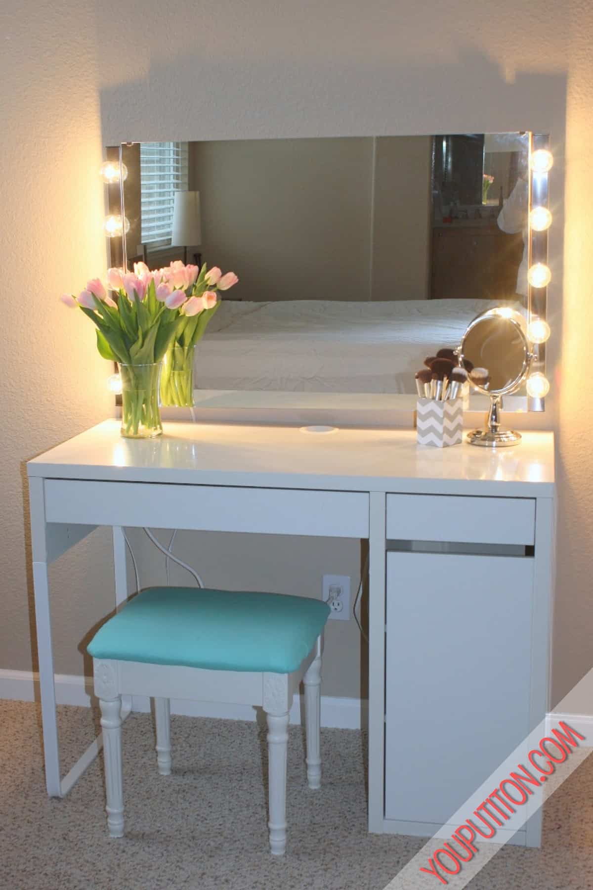 How to choose and install the right lighting for a vanity space